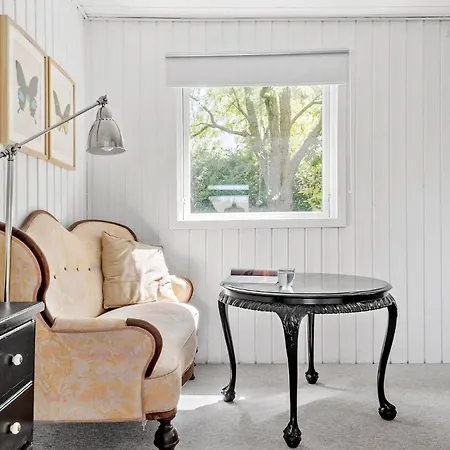 2 Bedroom Gorgeous In