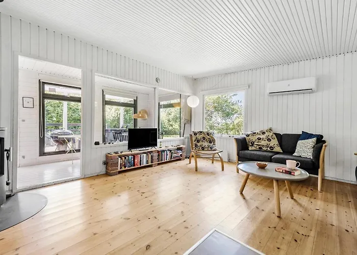 2 Bedroom Gorgeous In